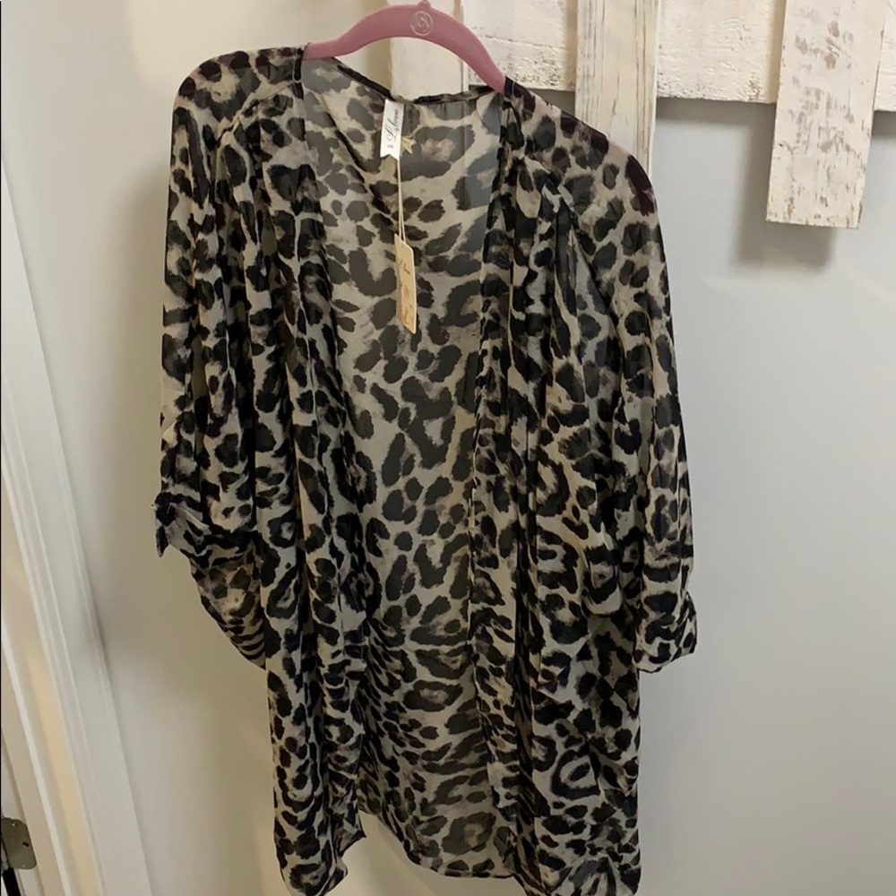 Black and Gray Leopard Kimono